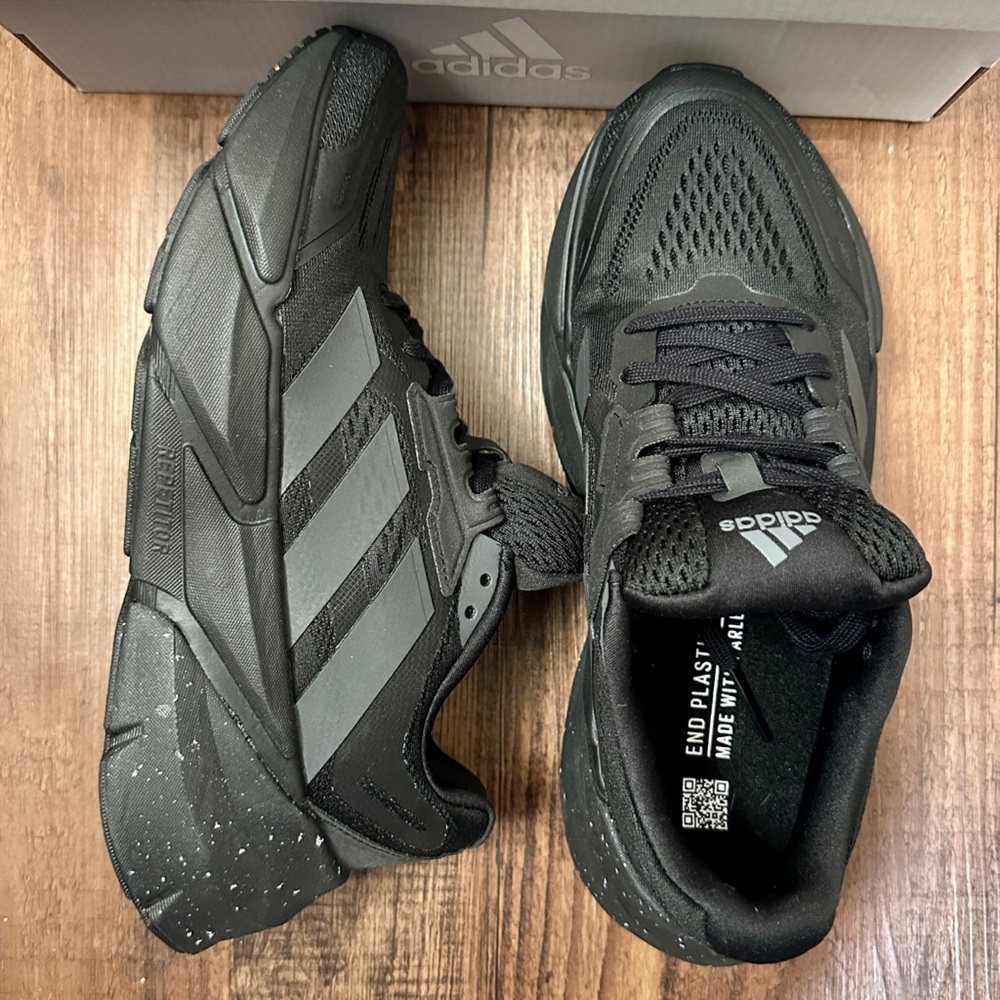 NWT & FREE SHIPPING- ADIDAS Adistar 1 Women’s Athletic Sneaker